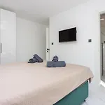 Ketty Luxury House Near By Guide