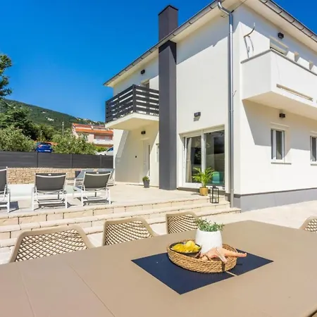 Ketty Luxury House Near By Guide Villa Baška