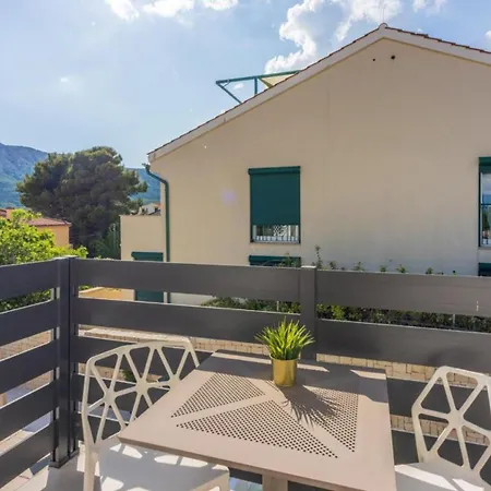 Ketty Luxury House Near By Guide Baška