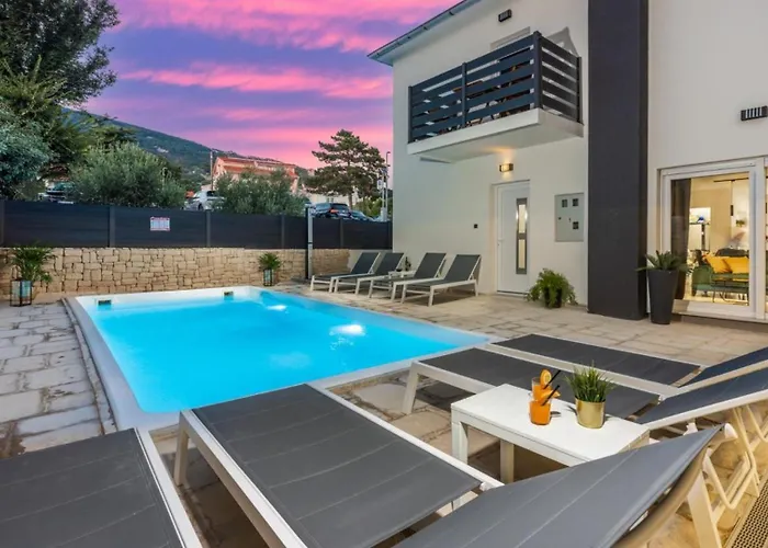 Villa Ketty Luxury House Near By Guide Baska (Krk)