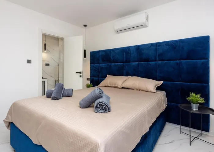 Ketty Luxury House Near By Guide Villa Baška
