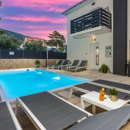 Villa Ketty Luxury House Near By Guide Baška