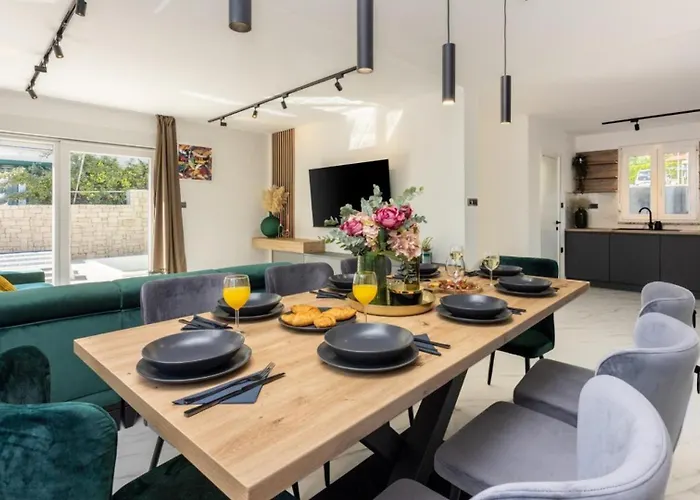 Villa Ketty Luxury House Near By Guide Baška