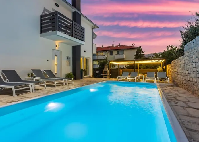 Ketty Luxury House Near By Guide *
