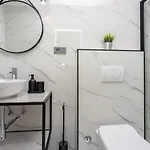 Ketty Luxury House Near By Guide
