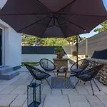 Vila Ketty Luxury House Near By Guide