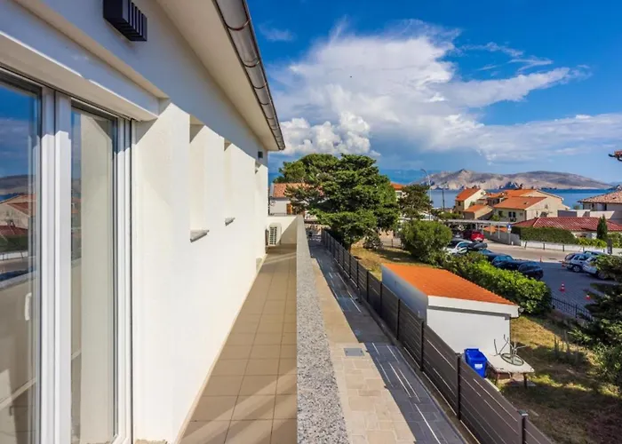 Ketty Luxury House Near By Guide Villa *